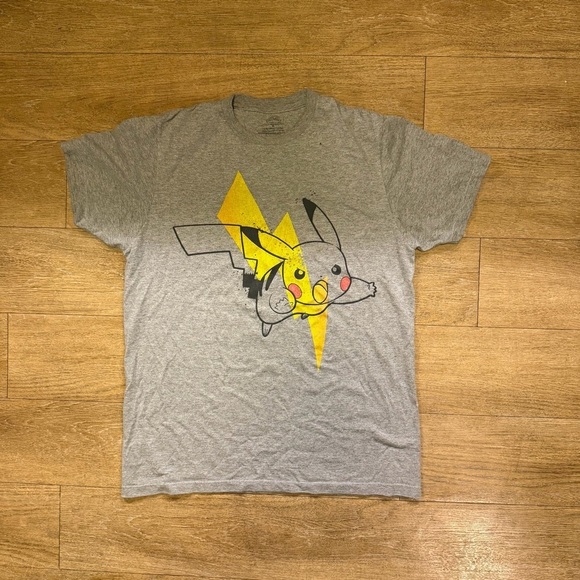 Pokemon Tops - Pokemon Gray Pikachu Short Sleeve Tee men size medium
